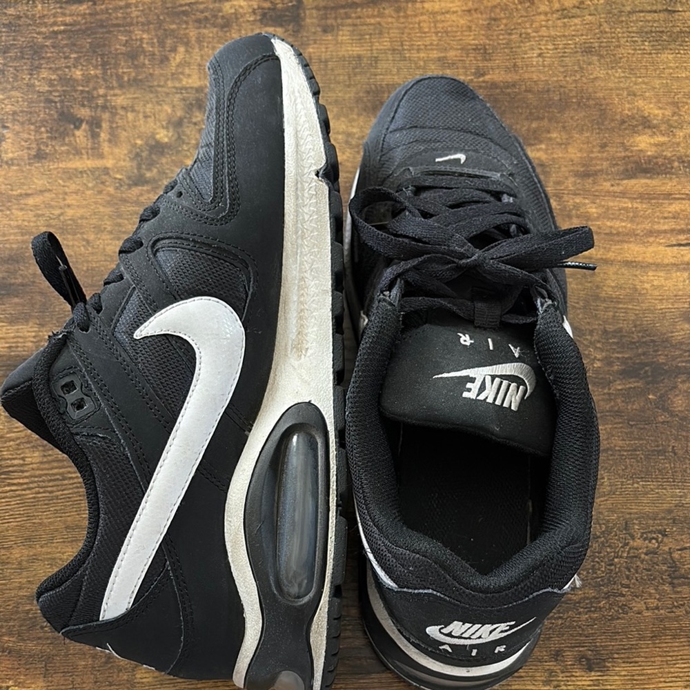 Nike Air Max Command Shoes